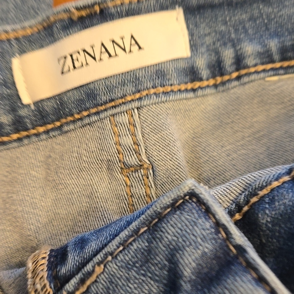 Zenana Outfitters Light Blue Frayed Wide-Leg Jeans - Picture 2 of 5